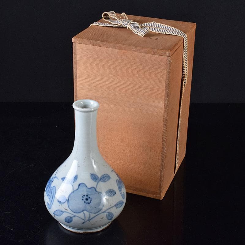 朝鮮美術　李朝　染付　蝙蝠花文　徳利　長顎瓶　時代箱付　M　R8385