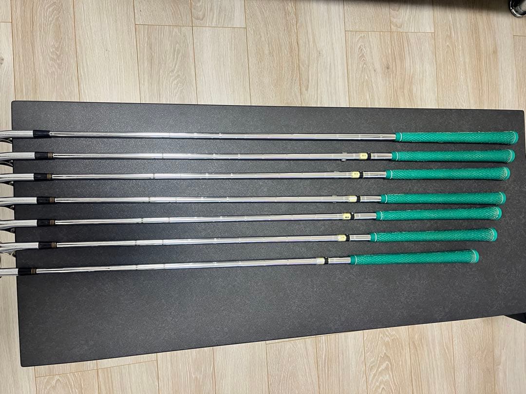 【値下げ】スリクソン SRIXON ZR800 4〜P 7本セット