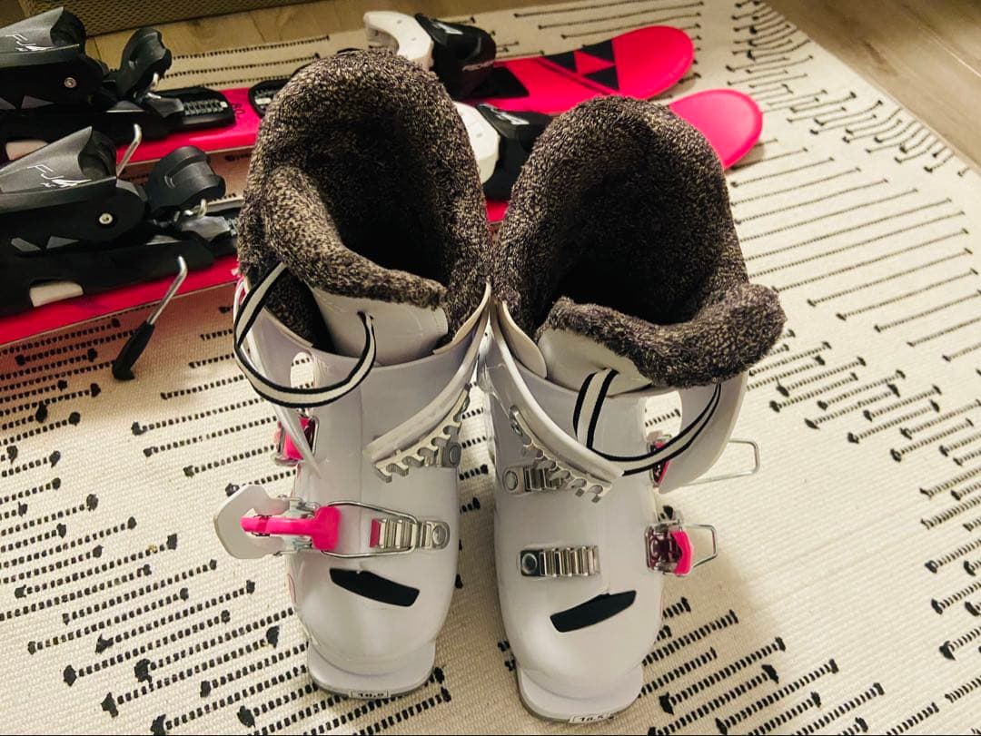 【美品！使用回数1回】Fischer 子供用スキー&ブーツセット