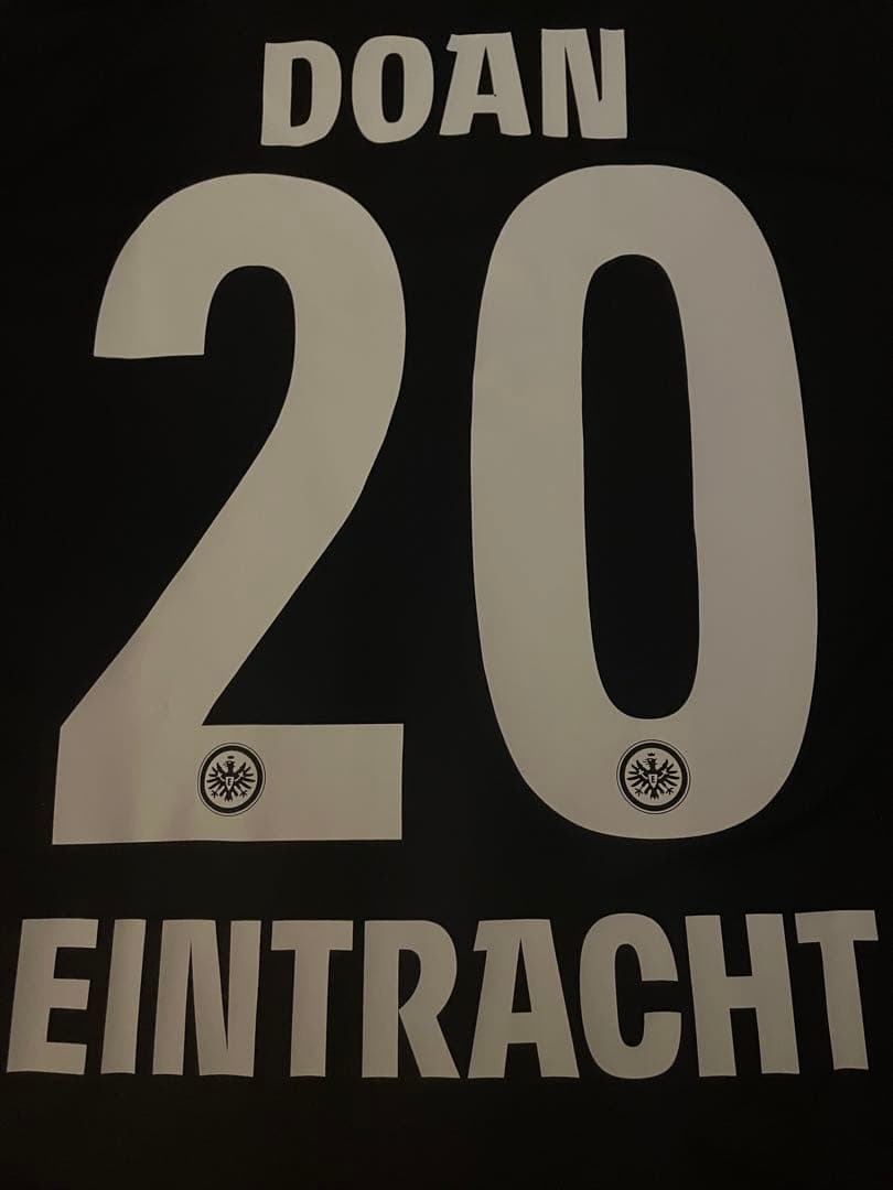 アディダスサッカーユニフォームブンデスリーガアイントラハト・フランクフルトホーム