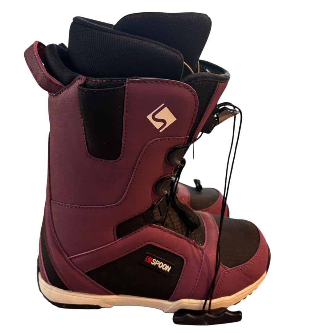美品　SPOON (スプーン)22.5- 23cm レディーススノーボードブーツ