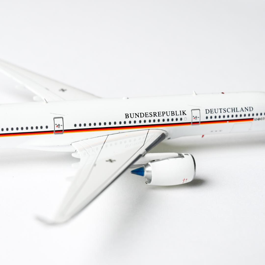 ドイツ 政府専用機 A350-900 Aviation 1/400