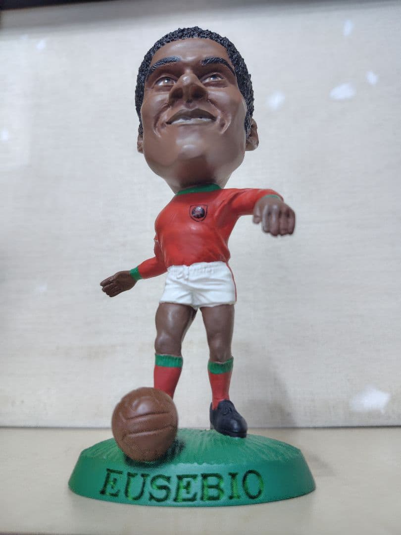 (カブ)クライフ、マラドーナ、エウゼビオ　3体フィギュアセット