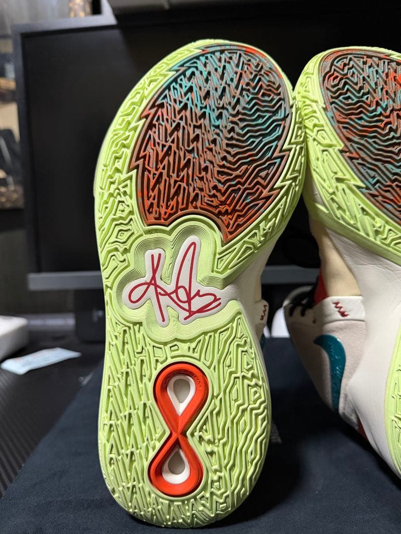 ナイキカイリー インフィニティEP 28.5CM