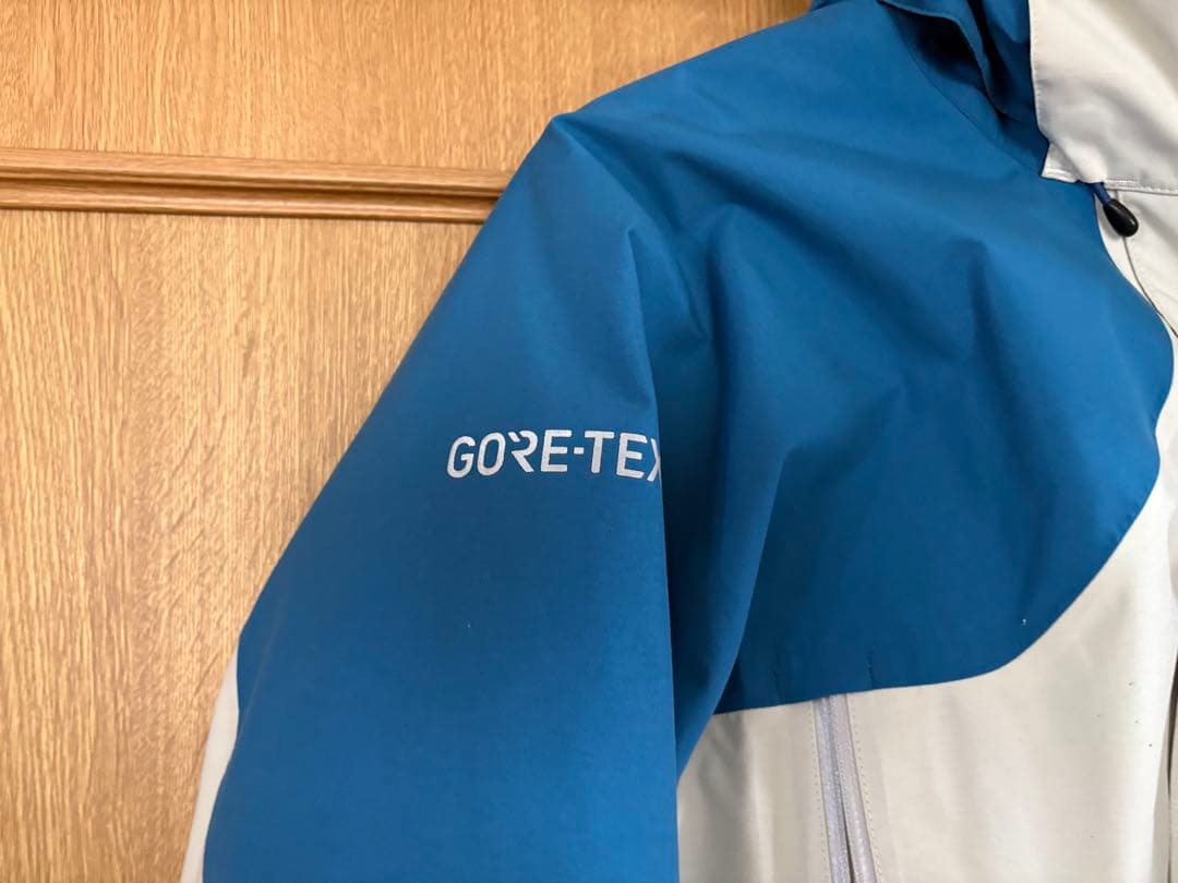 ★☆ダイワ　ゴアテックス プロダクト ウィンタースーツ DW-1807 Mサイズ