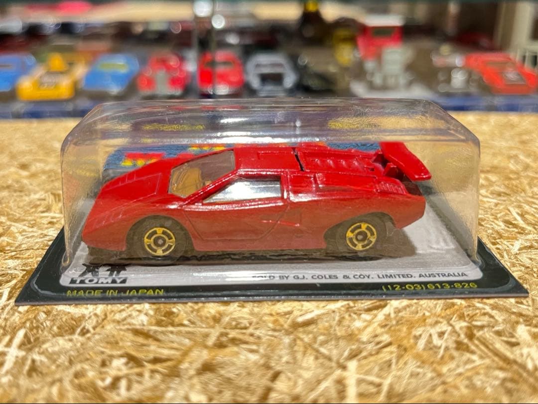 トミカ 日本製 青箱 F50 ランボルギーニカウンタック LP500S 一般輸出