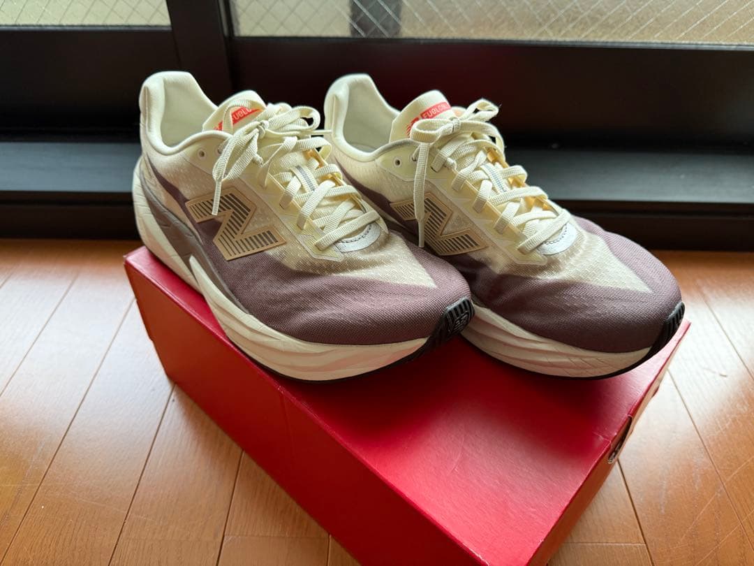 スパイク・シューズ New Balance FuelCell Rebel v5