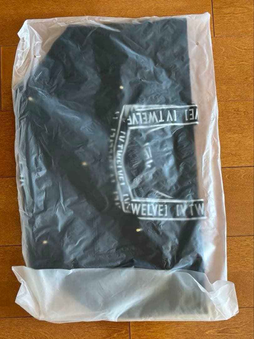 新品未使用！　V12 ゴルフバッグ　ビッグトートバッグ　金具プレート　大容量