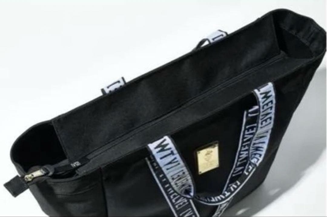 新品未使用！　V12 ゴルフバッグ　ビッグトートバッグ　金具プレート　大容量