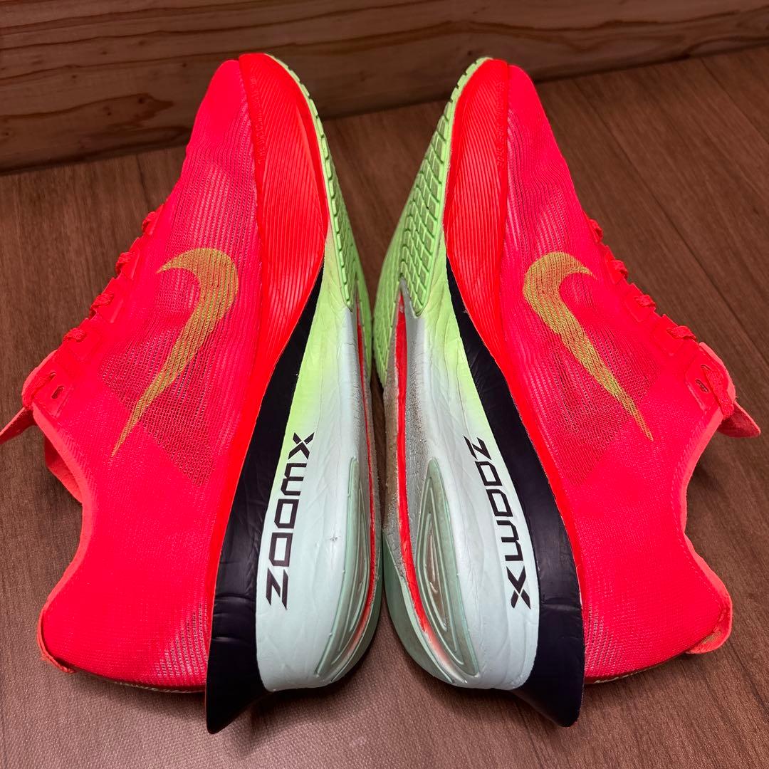 NIKE ナイキ ヴェイパーフライ 4