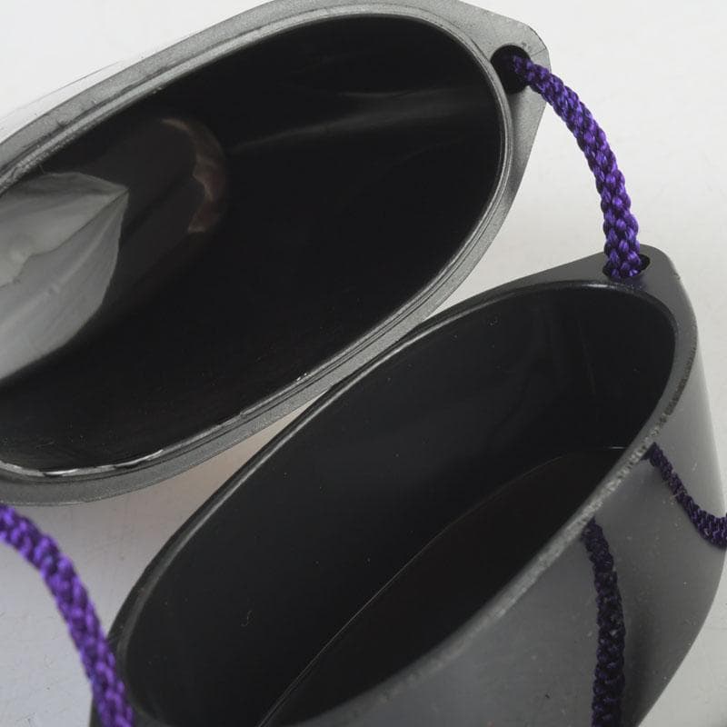 時代提げ物　黒漆　丸に片喰蒔絵　印籠　薬入　根付　緒締め玉　C　9446