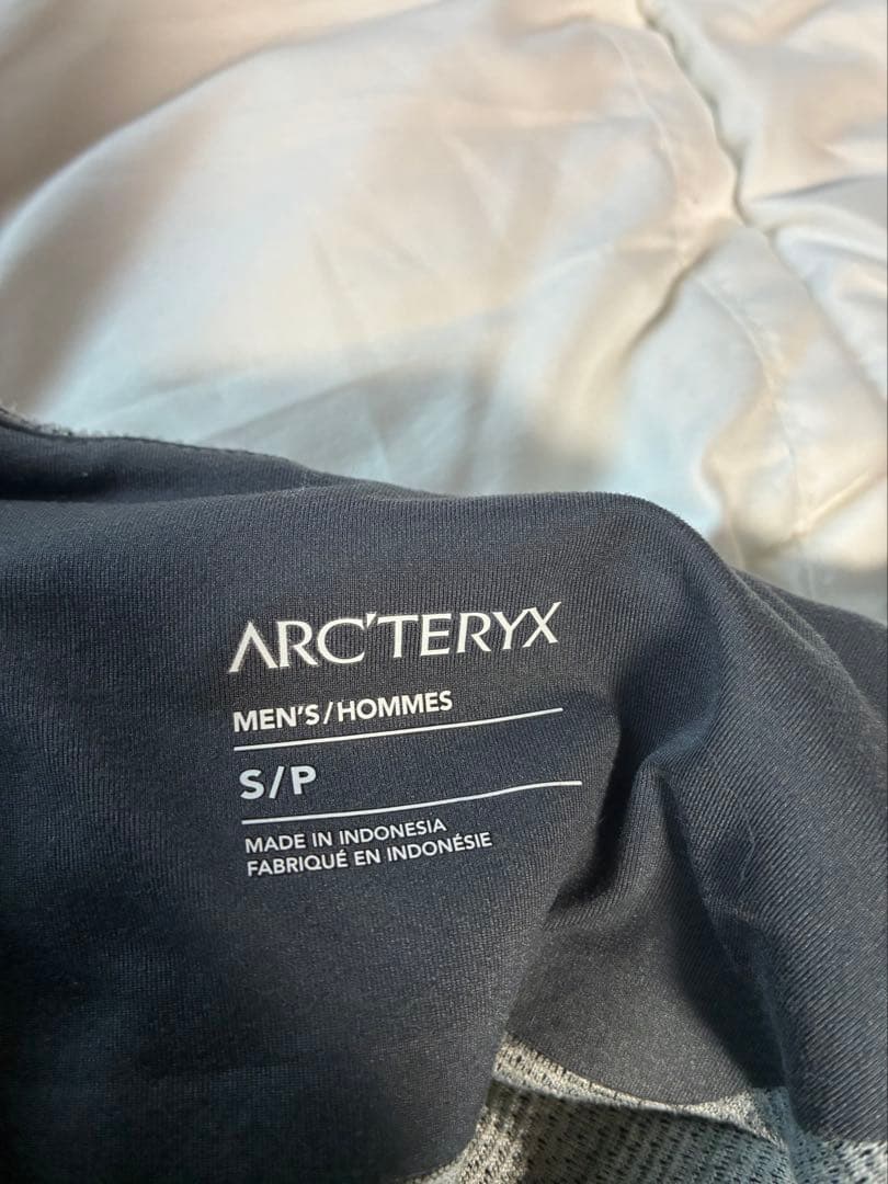 アークテリクス　コバートLTプルオーバー　グレー　メンズs covert lt