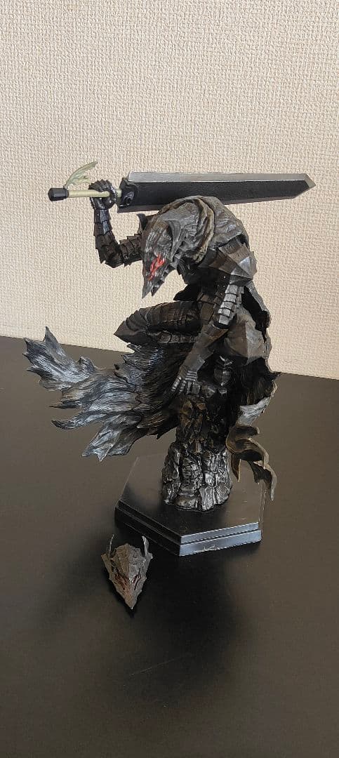 ベルセルク ガッツ 狂戦士の甲冑　フィギュア