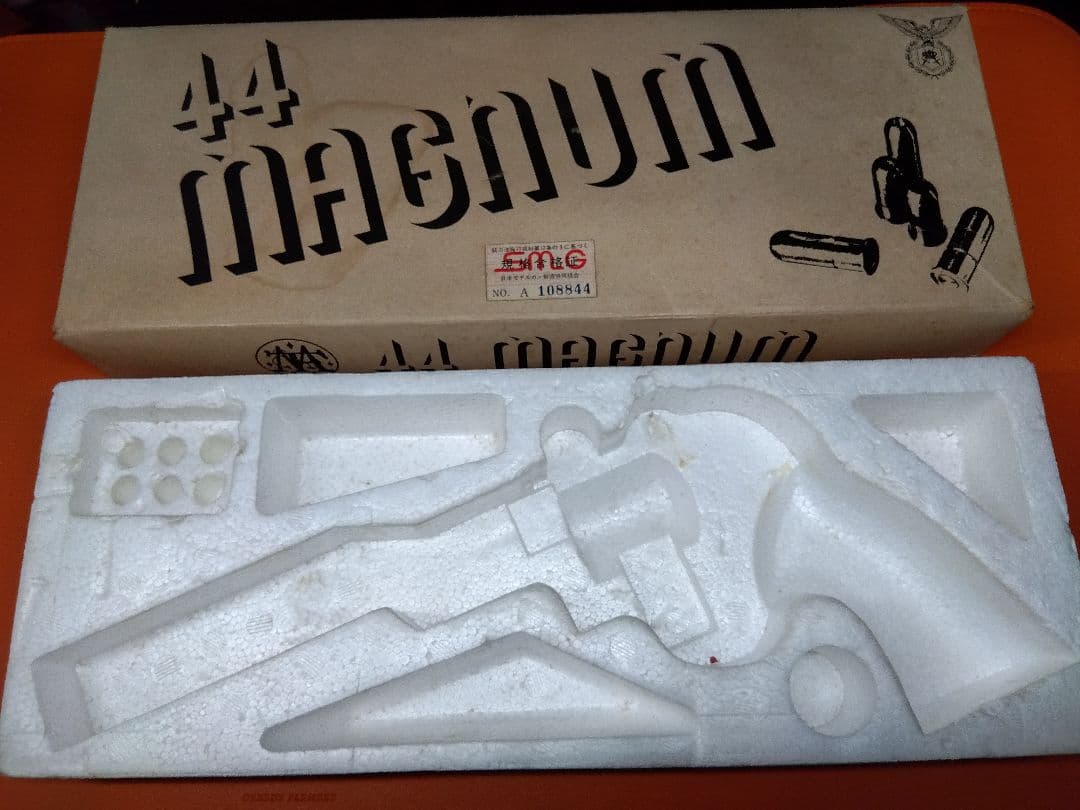 国際産業　44マグナム　4インチ