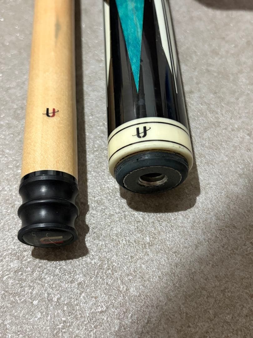 ユニバーサル キュー（UNIVERSAL）ビリヤードキュー 延長杆付き ケース付