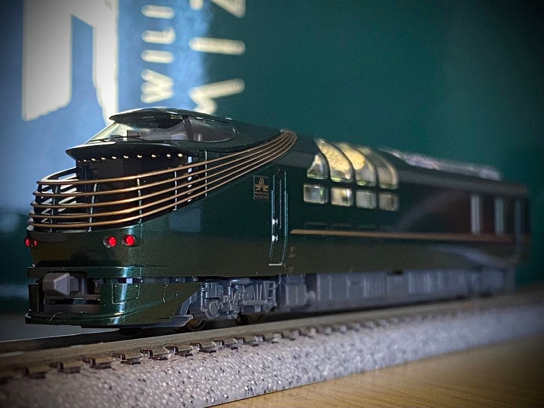 【特別企画品】KATO 10-1570 87系 瑞風 10両セット　(試走のみ)