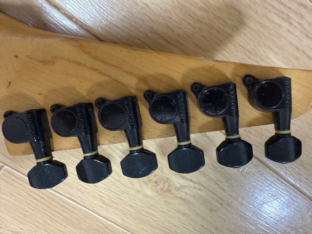 Vester Maniac エレキギター クリーム色　ヴィンテージ　ジャンク