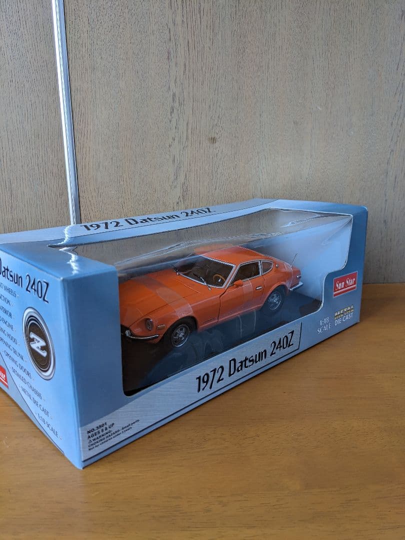 サンスター 1/18 　1972 Datsun 240Z ミニカー　送料無料