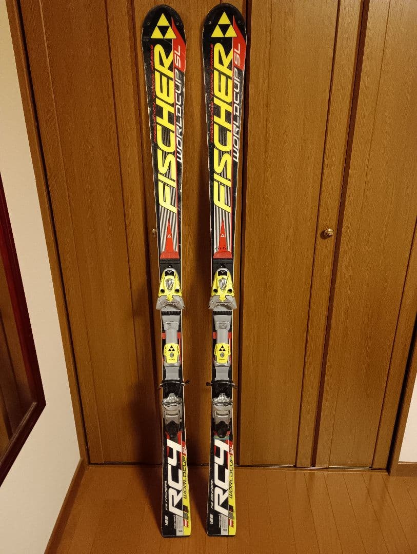 Fischer RC4 World Cup SLスキー 165cm　フィッシャー