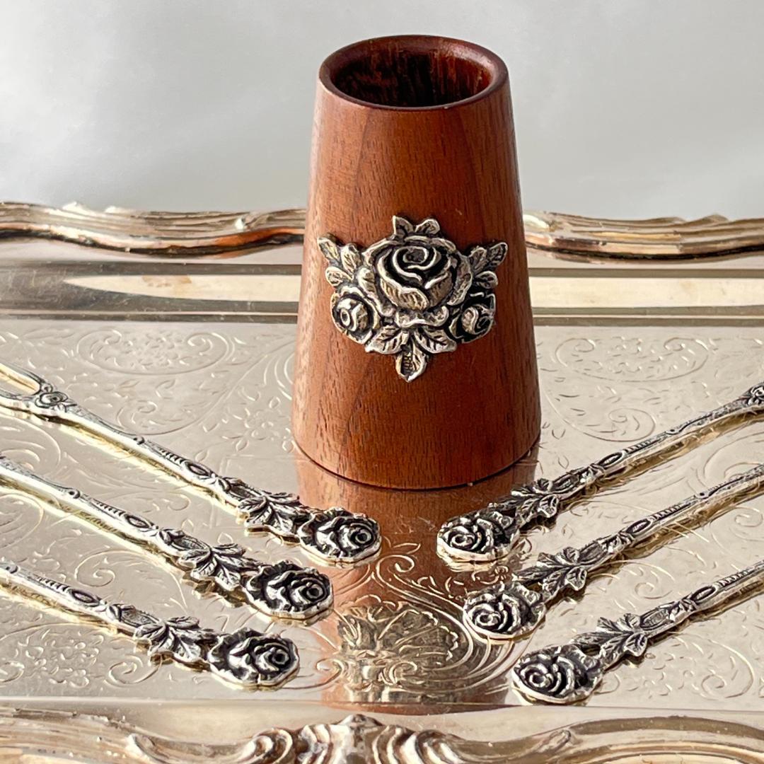 【ドイツ】 薔薇のピックフォーク 6本 / レリーフのホルダー【純銀】