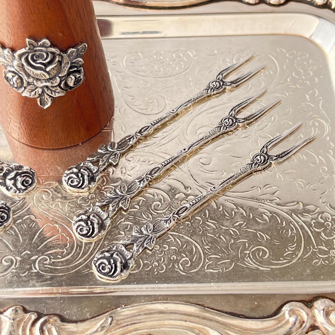 【ドイツ】 薔薇のピックフォーク 6本 / レリーフのホルダー【純銀】