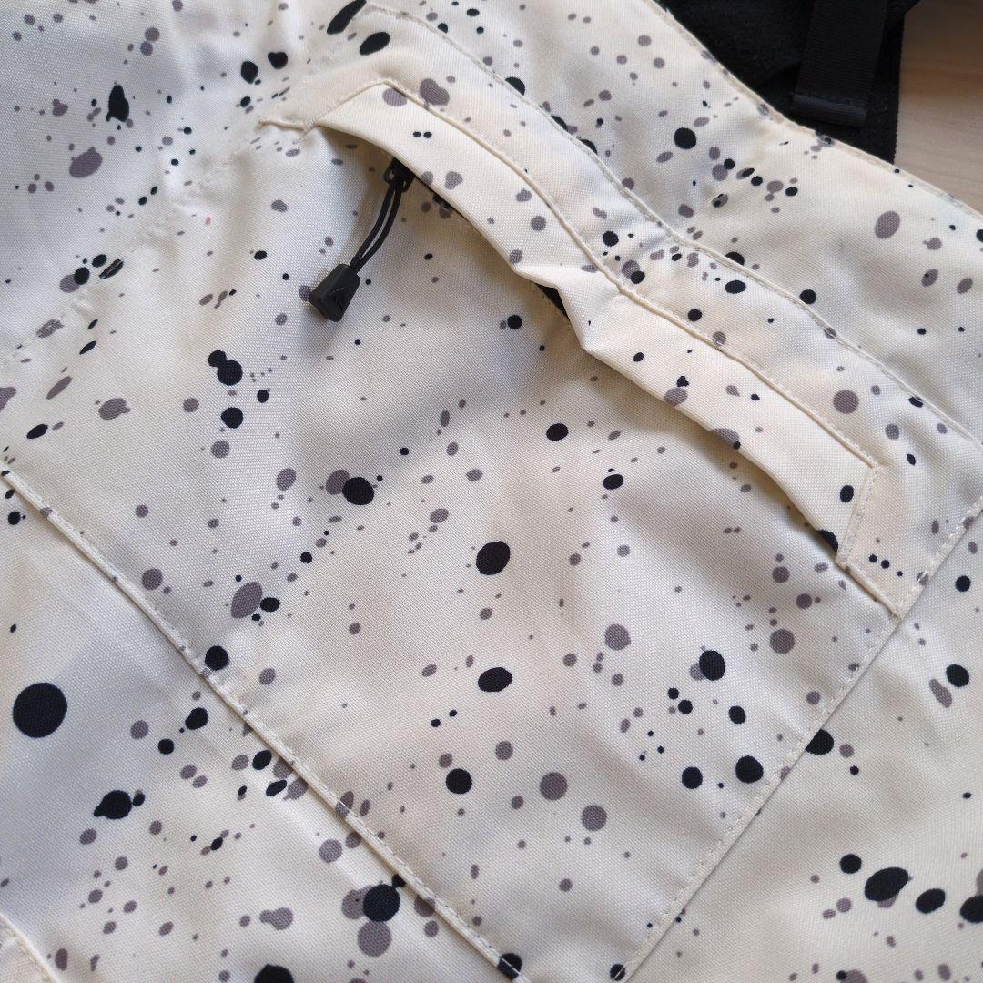 美品　Burton スノーボードウェア ホワイト スプラッター　ビブパンツ