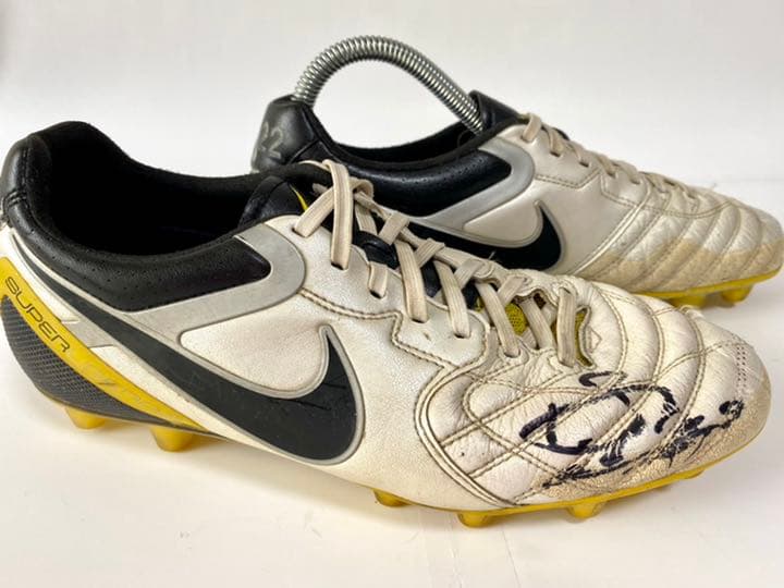 FC東京 羽生直剛選手着用 直筆サイン入りスパイク