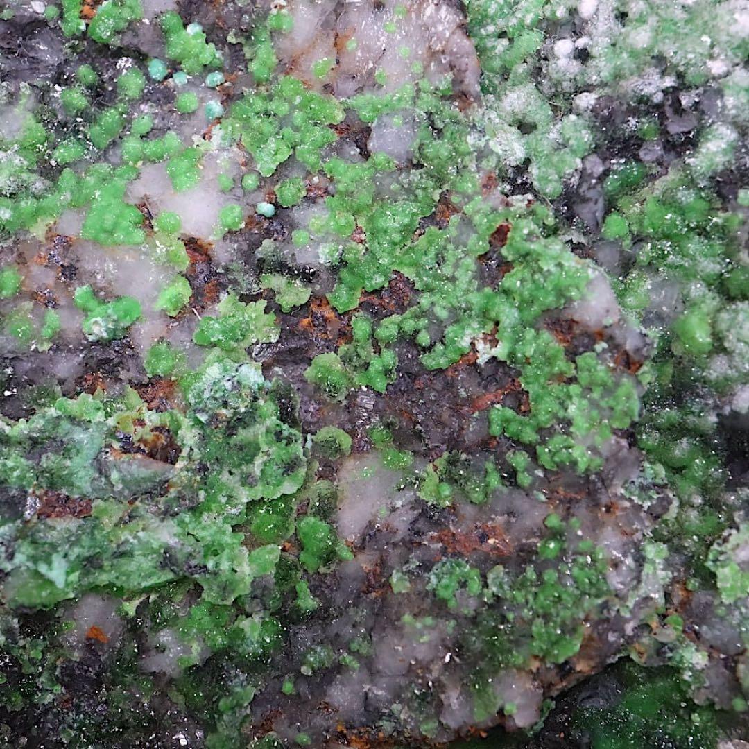 コニカルコ石 121g OTH090 鉱物 天然石 原石