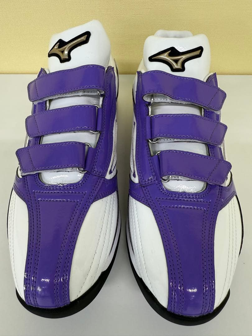 ミズノ トレーニングシューズ ホワイト/パープル【新品未使用品】