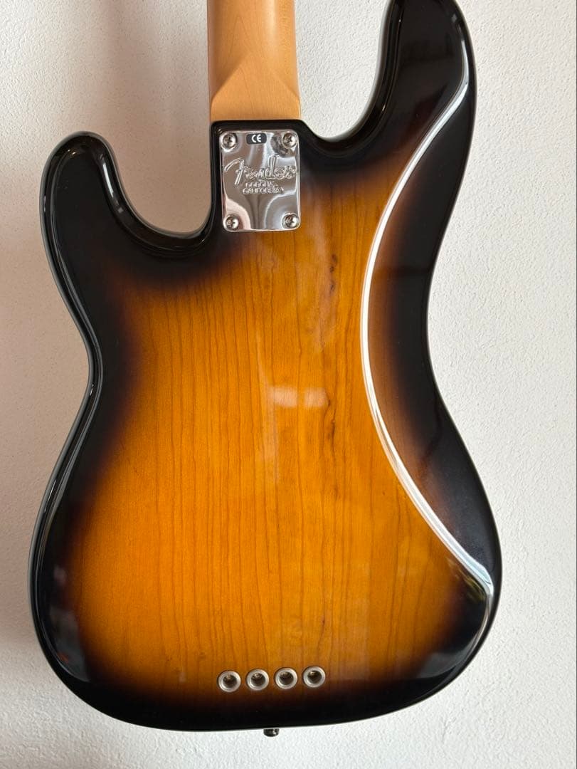 ベース Fender American Series Precision Bass