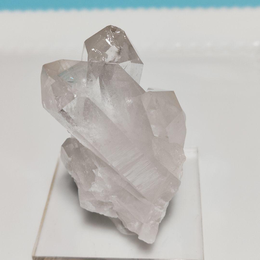 パワーストーン　天然石　水晶　クラスター　レインボー入り　101g　No.290