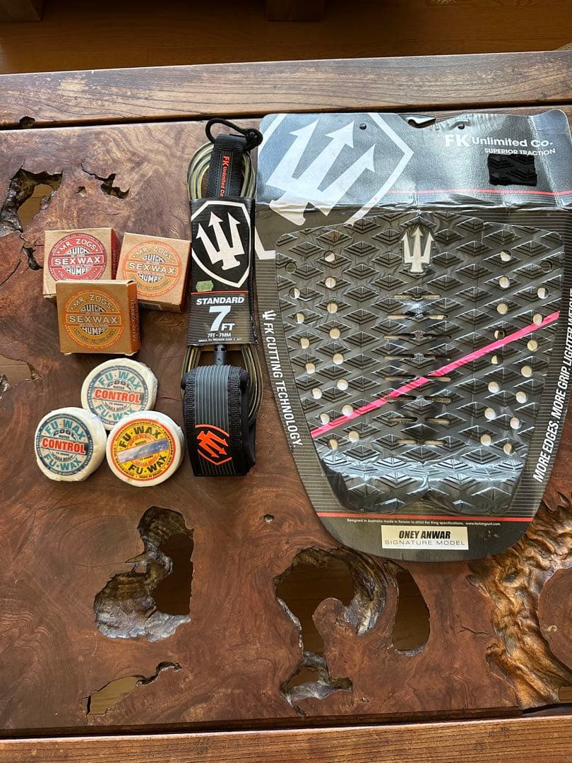 サーフボードケース　リーシュコード　WAX デッキパッド