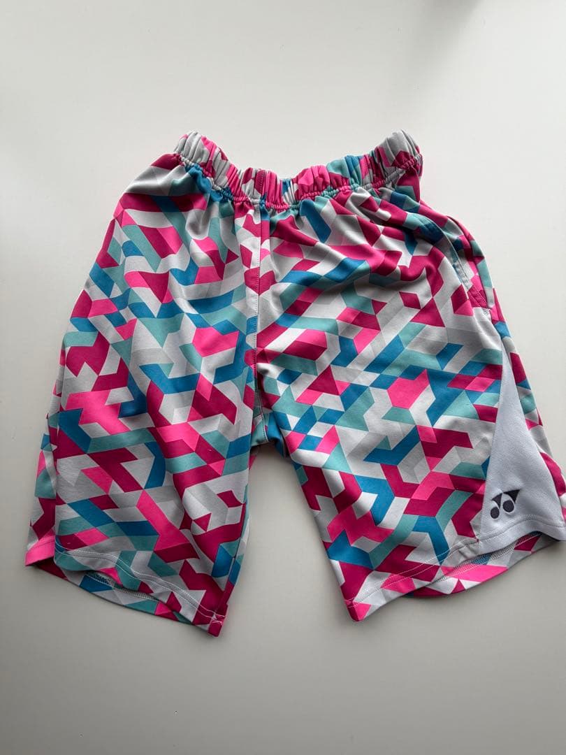 YONEX ハーフパンツ　Ｌ　サイズ　廃盤商品　レア