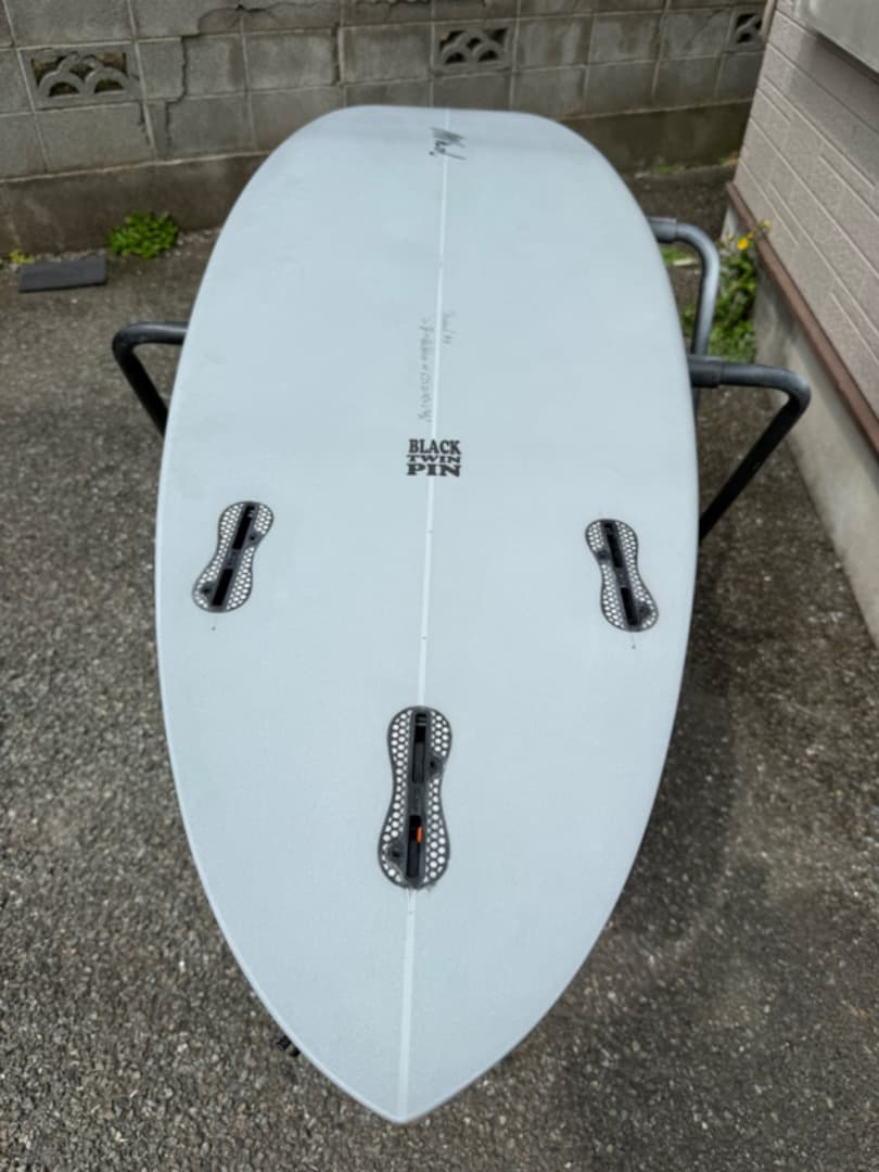 MIND SURFBOARD / BLACK TWIN PIN モデル