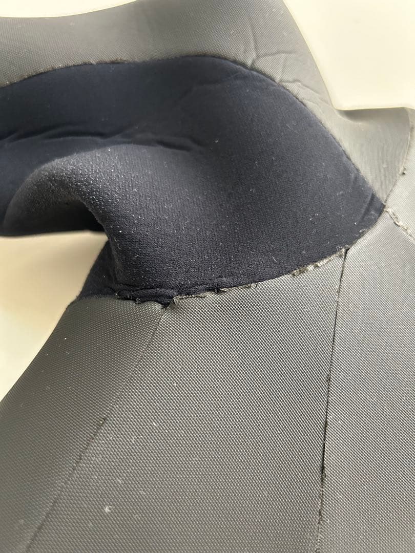 BILLABONG セミドライ　5/3mmウェットスーツ　レディース　MLサイズ