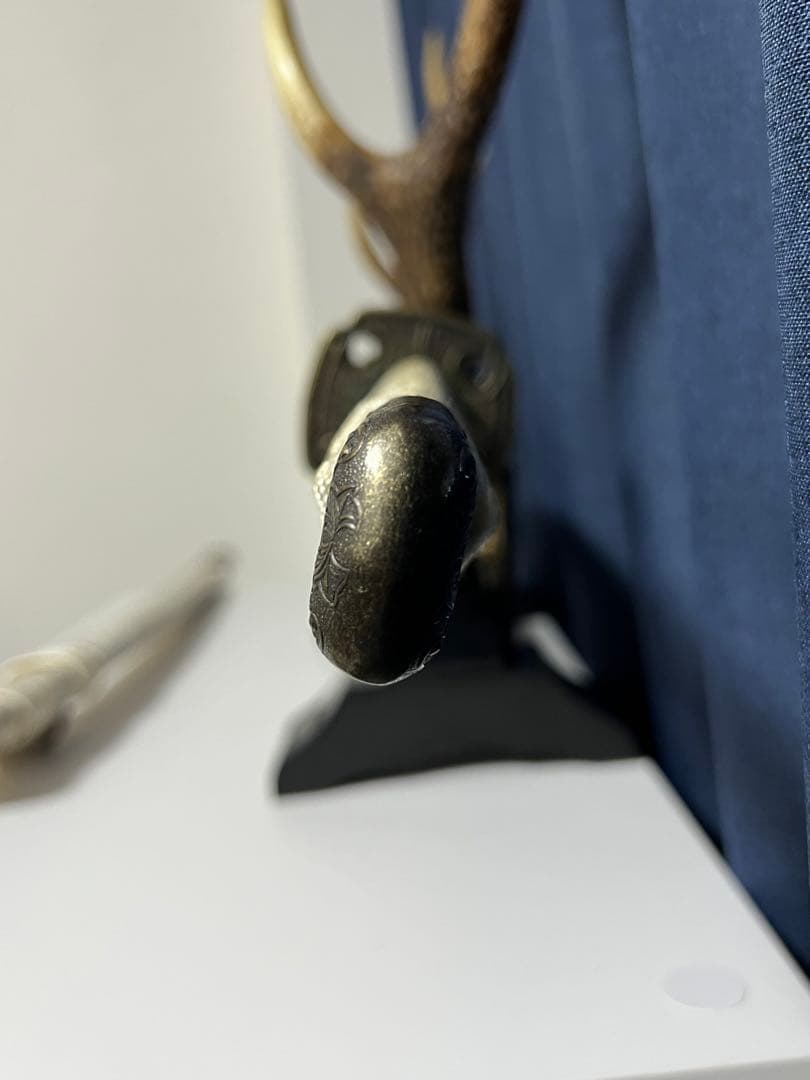 高級模造刀武具　一本　(角の台は付きません❌)