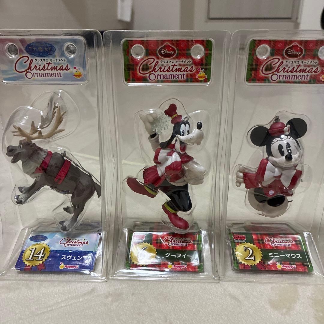 ピクサーキャラクター フィギュアセット & ディズニーオーナメント