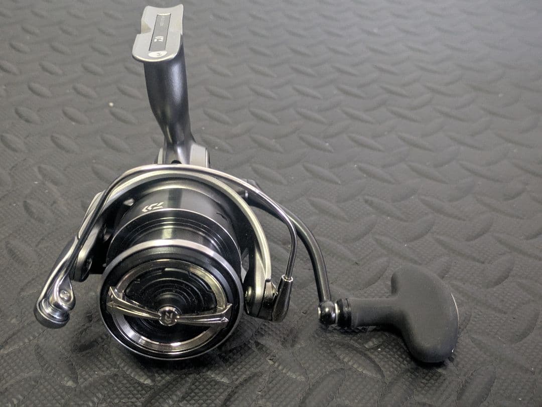 あ*ん様 DAIWA CALDIA LT4000-CXH スピニングリール