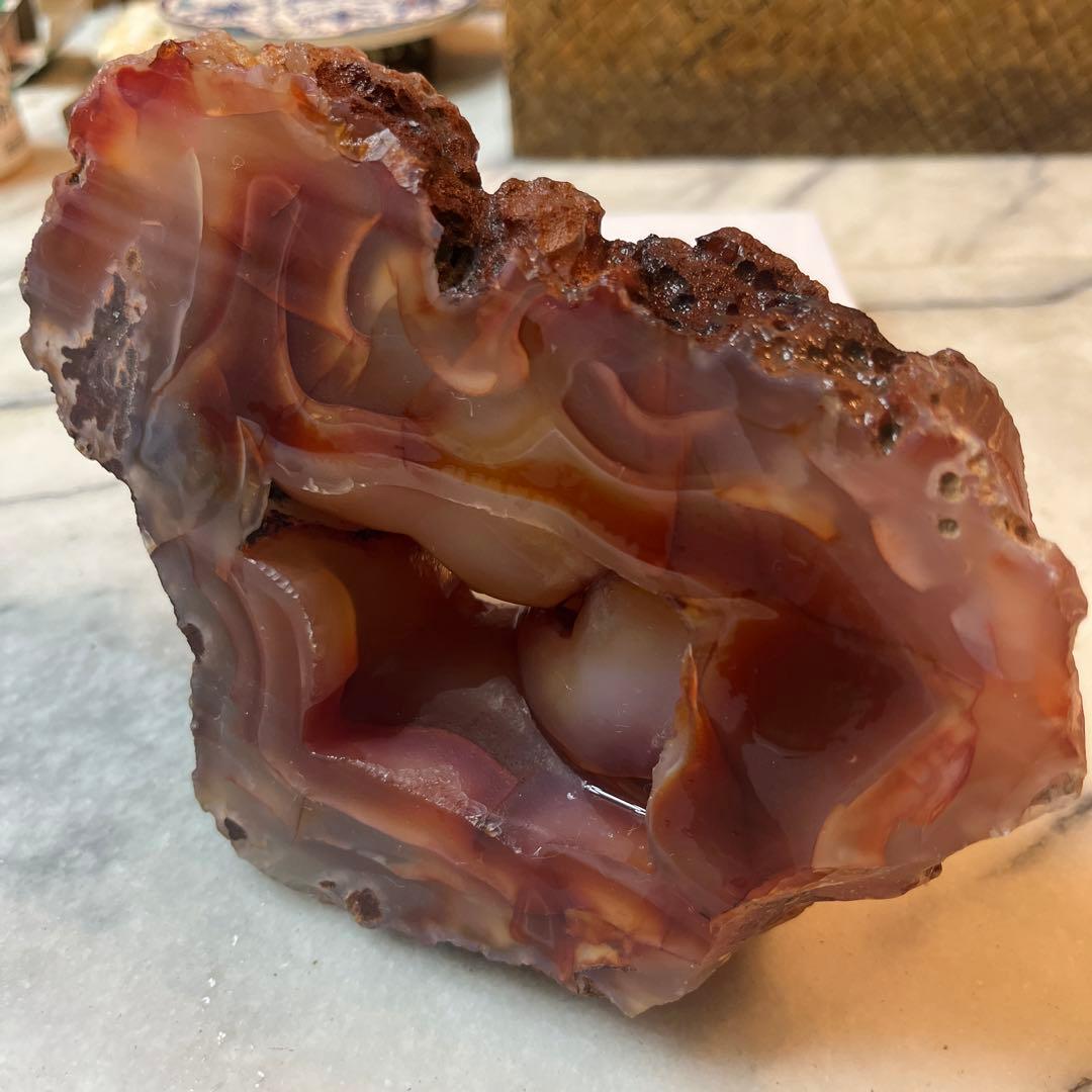 ⚠️注意‼️発送が特定月末の限定品 　赤は魔を払う縁起の良い石　おすすめの古い原石