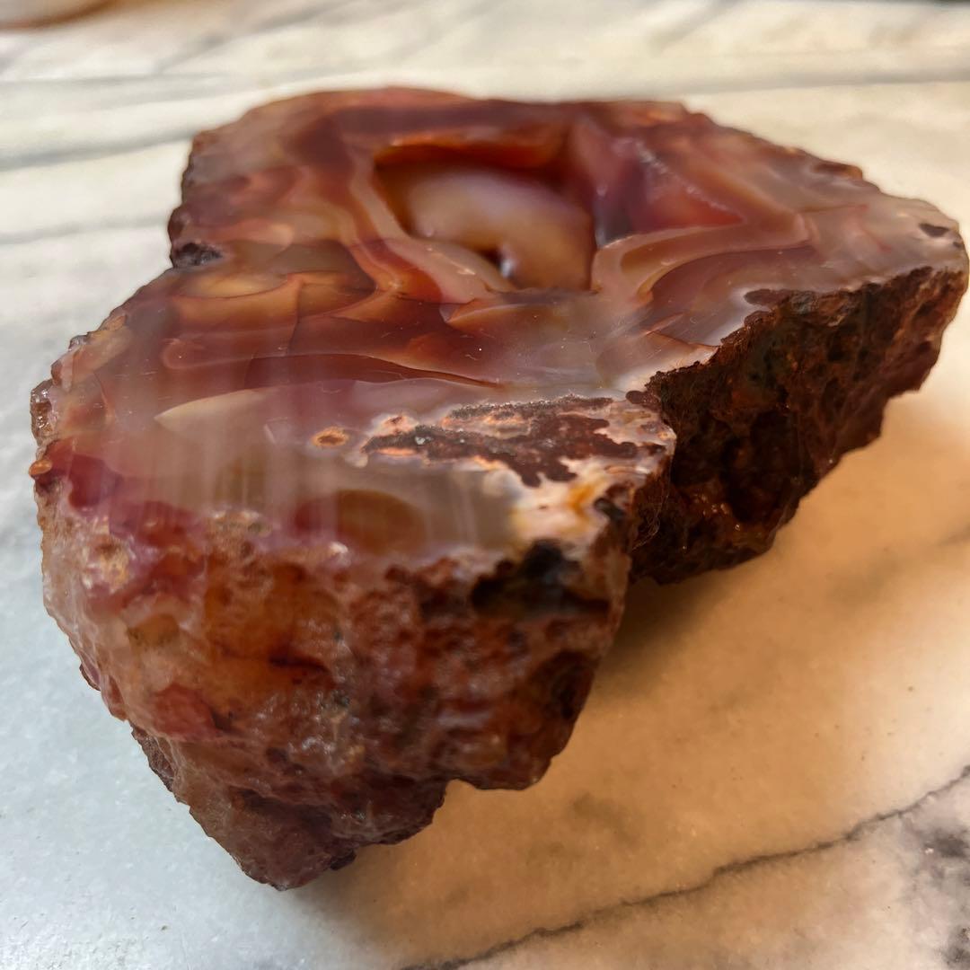 ⚠️注意‼️発送が特定月末の限定品 　赤は魔を払う縁起の良い石　おすすめの古い原石