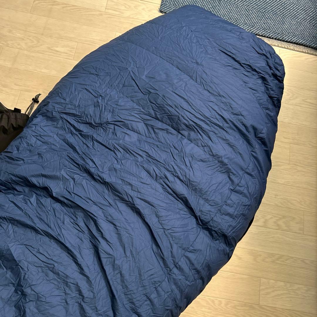 美品　厳冬イスカ　ISUKA 寝袋 puff1100EXモデル　ダウンシュラフ