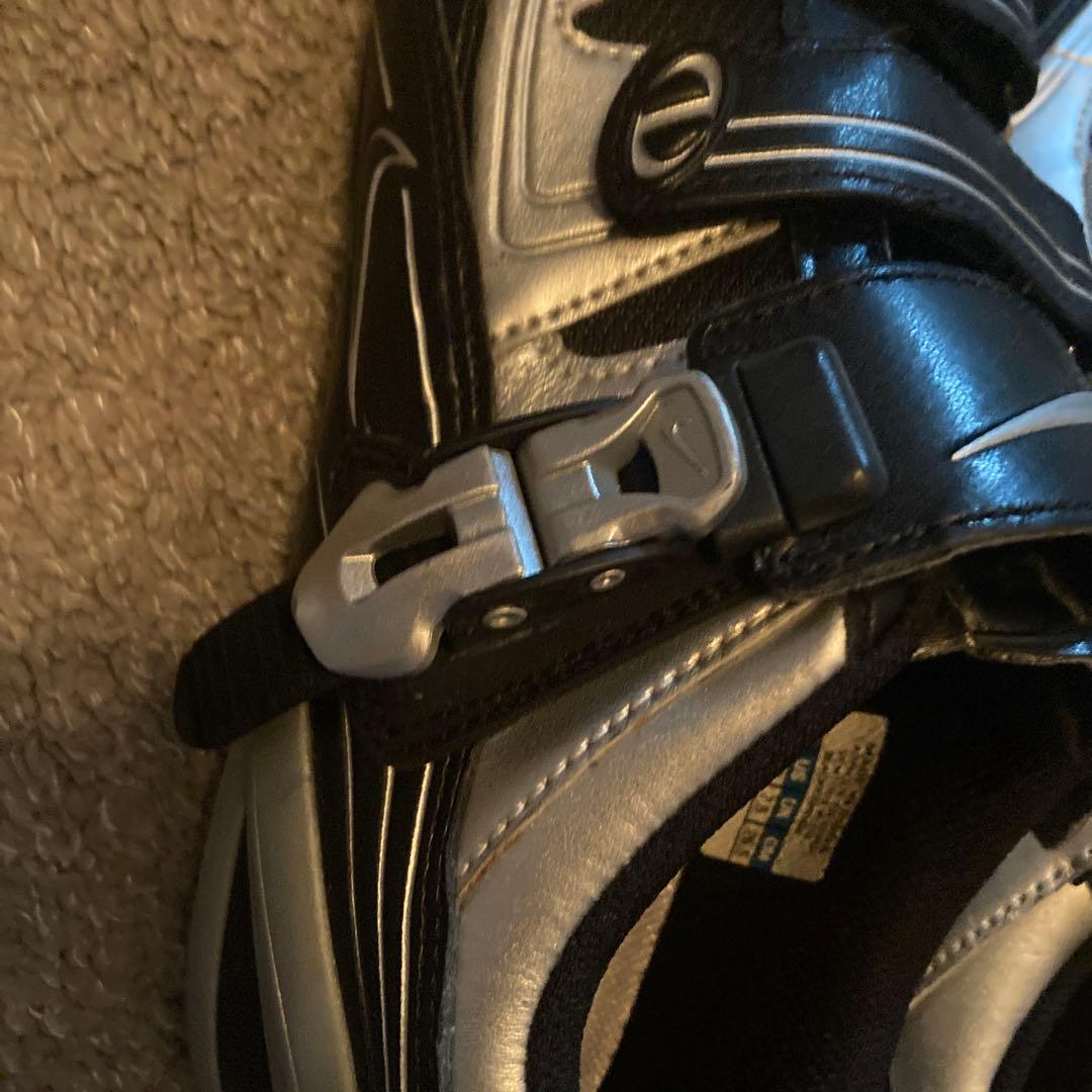 Nike Cycling Shoes ベルクロストラップ付き