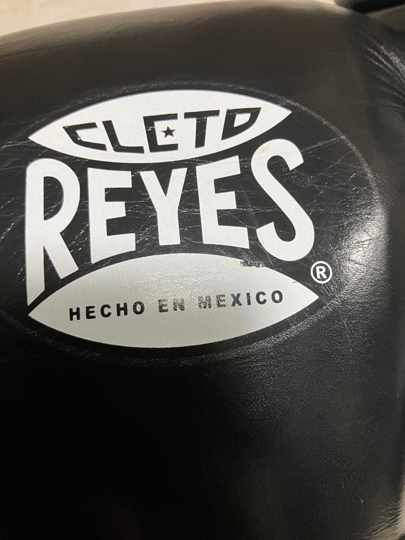CLETO REYES ボクシンググローブ 16オンス　レイジェス