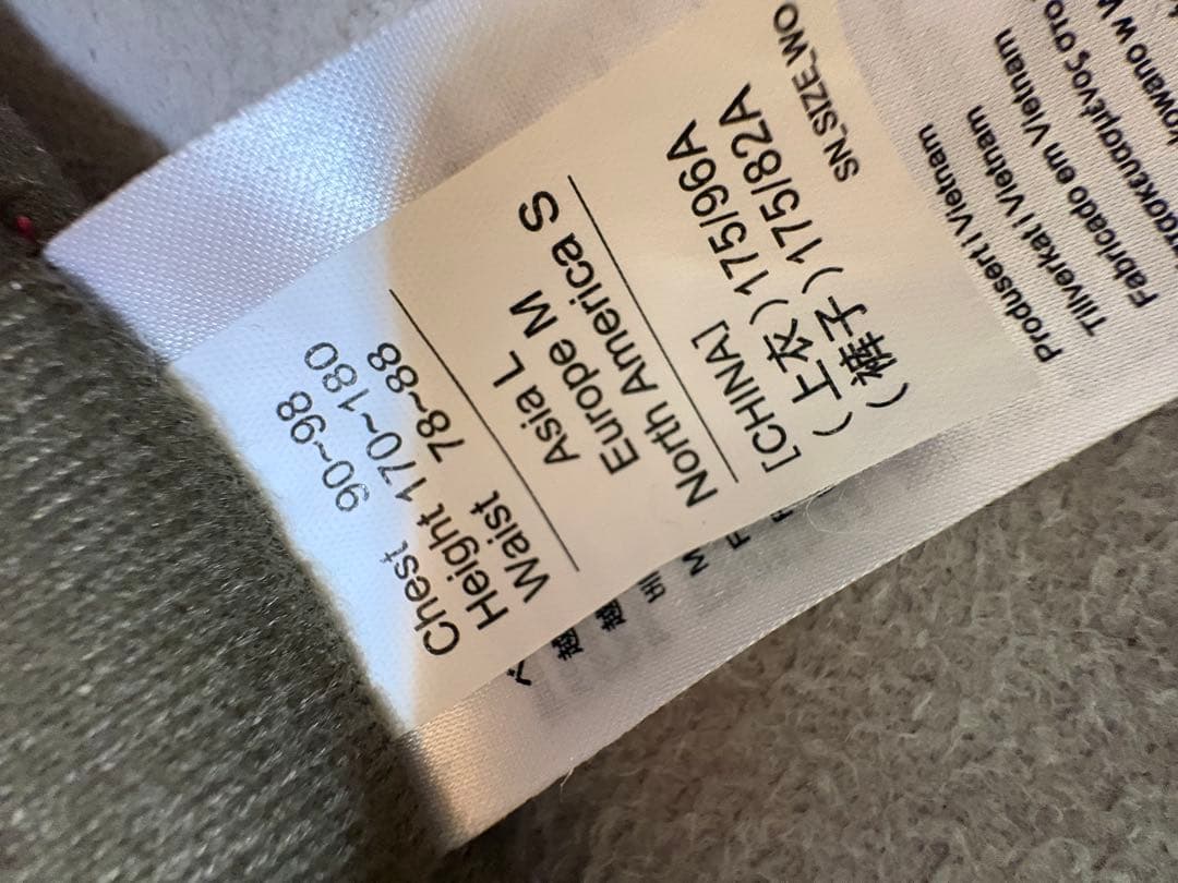 SHIMANO フード付きレッドアウター