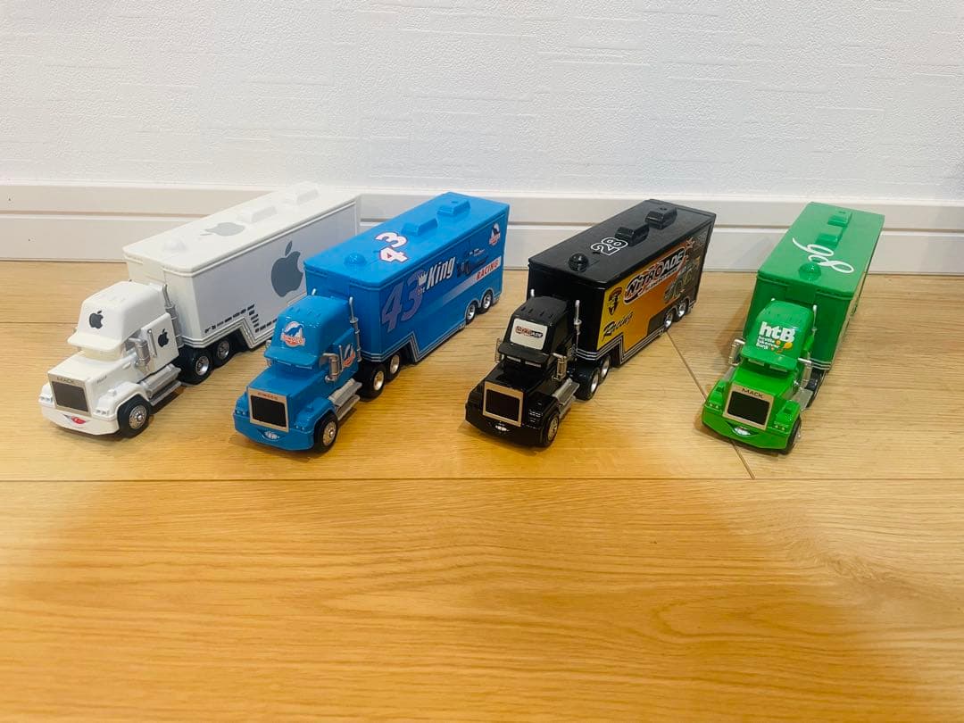 カーズ トレーラー　6台　他カーズおもちゃ