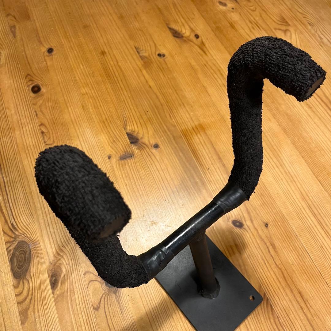 ロードバイク　壁掛けスタンド　鋳物