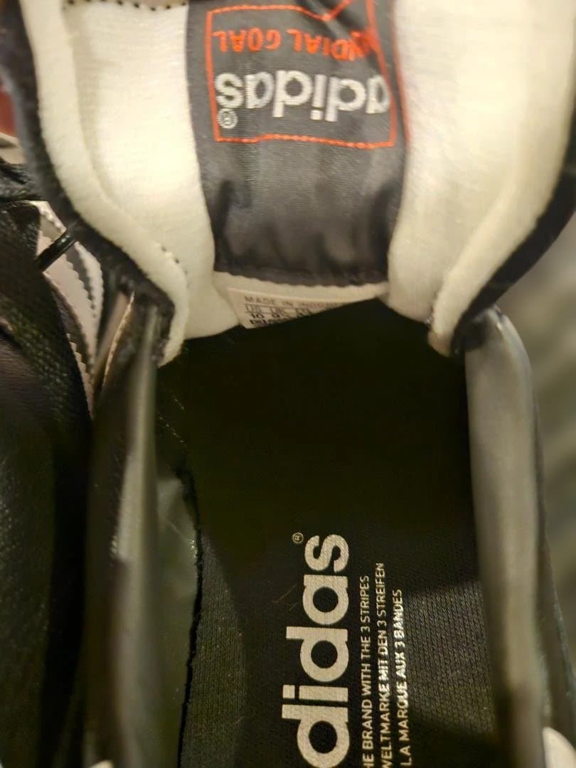 adidas サッカーシューズ ブラック/ホワイトsize28㎝