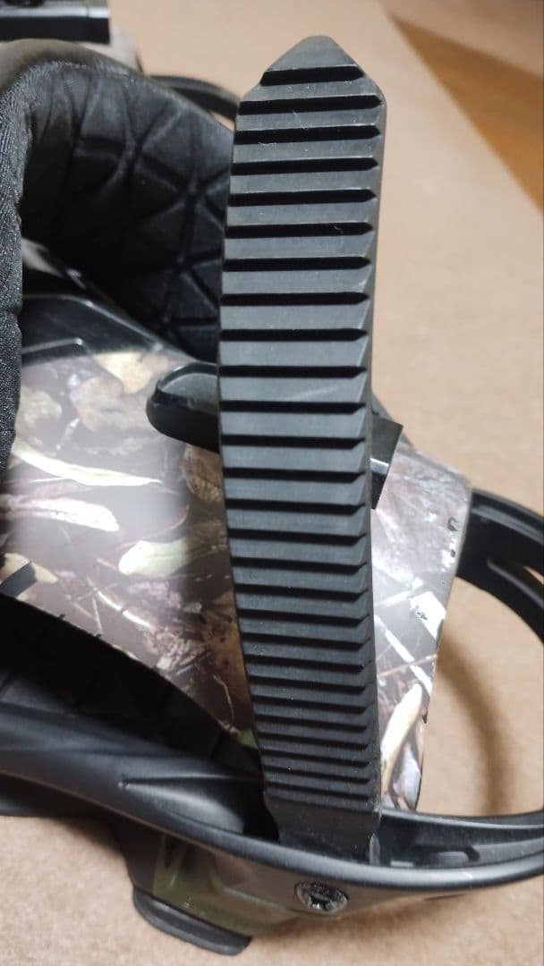 サロモン　トリガー　ビンディング　スノーボード