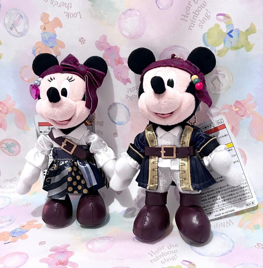 厳選☆ Disneyパイレーツオブカリビアン　ミッキー　ミニー　ぬいぐるみバッジ