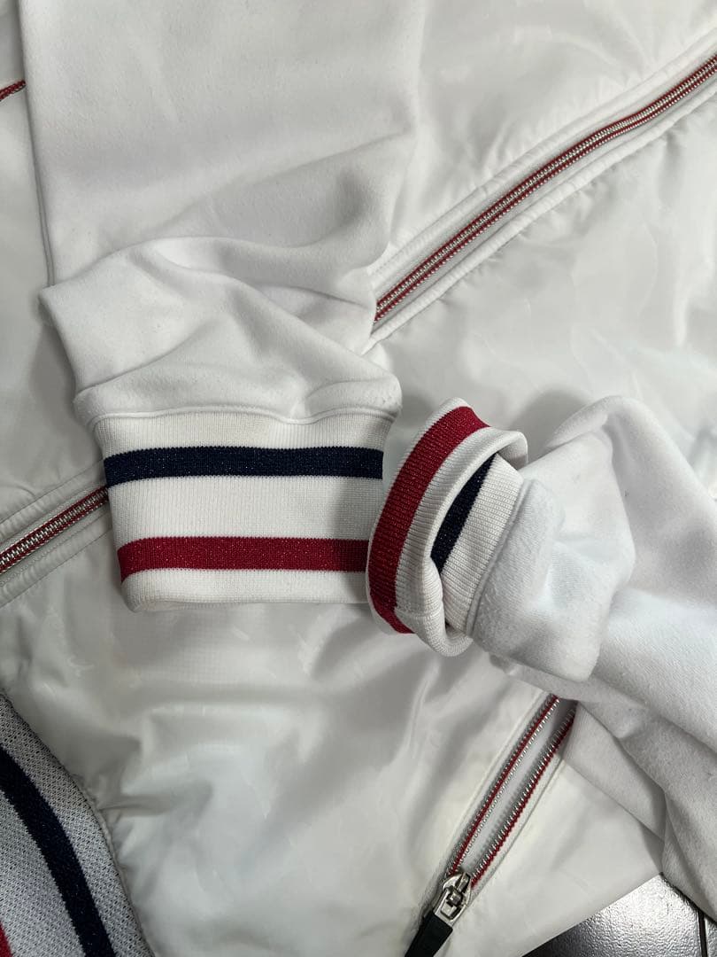 Russeluno ホワイト ジャケット　まとめ買いならお安くできます。